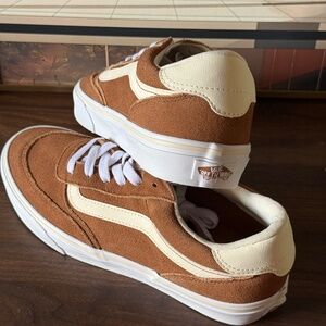 Vans  Brooklyn Sneaker  , Size 8 ,color Tan